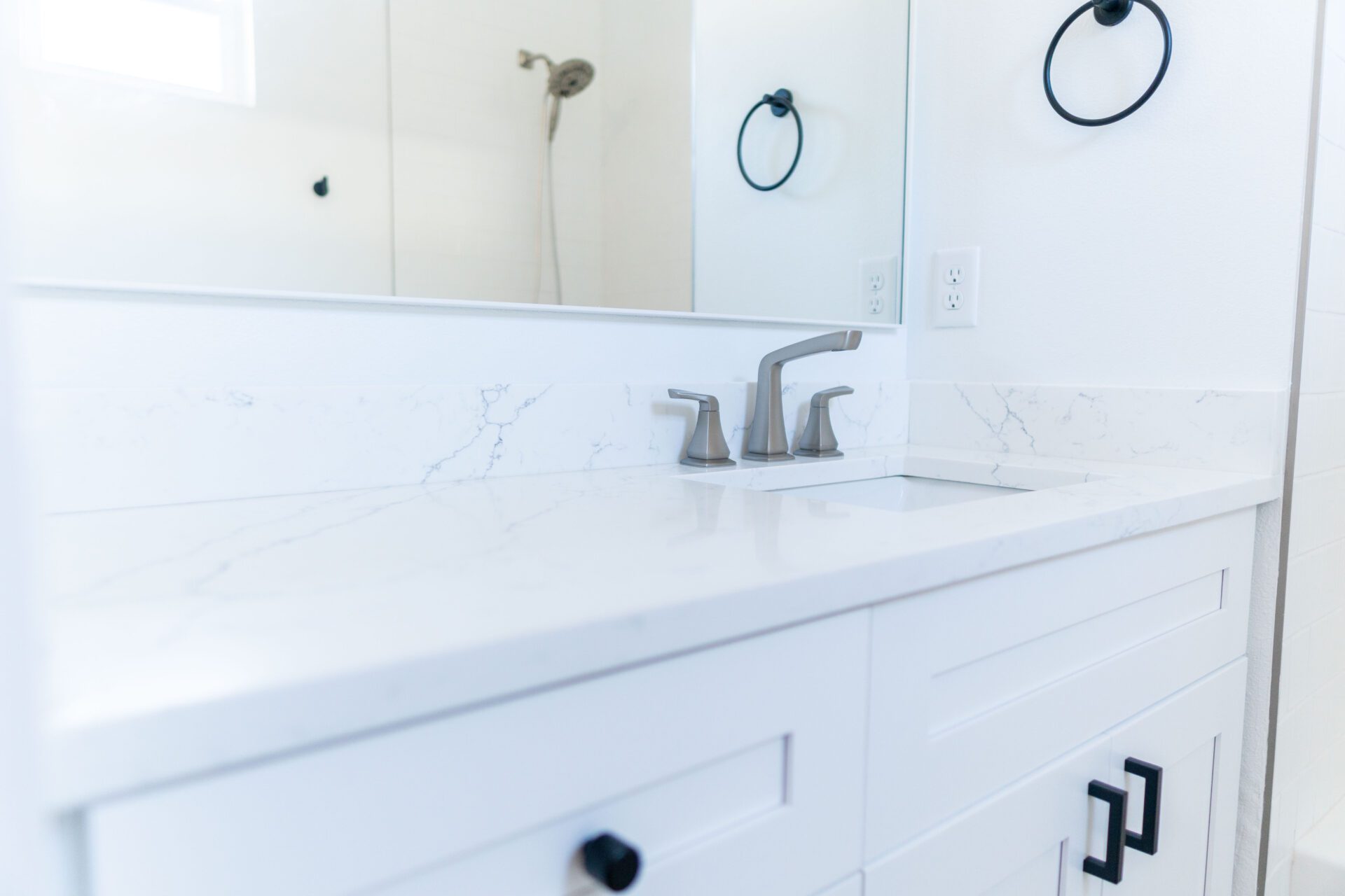 Copy of CGL-44 A bathroom with mirror