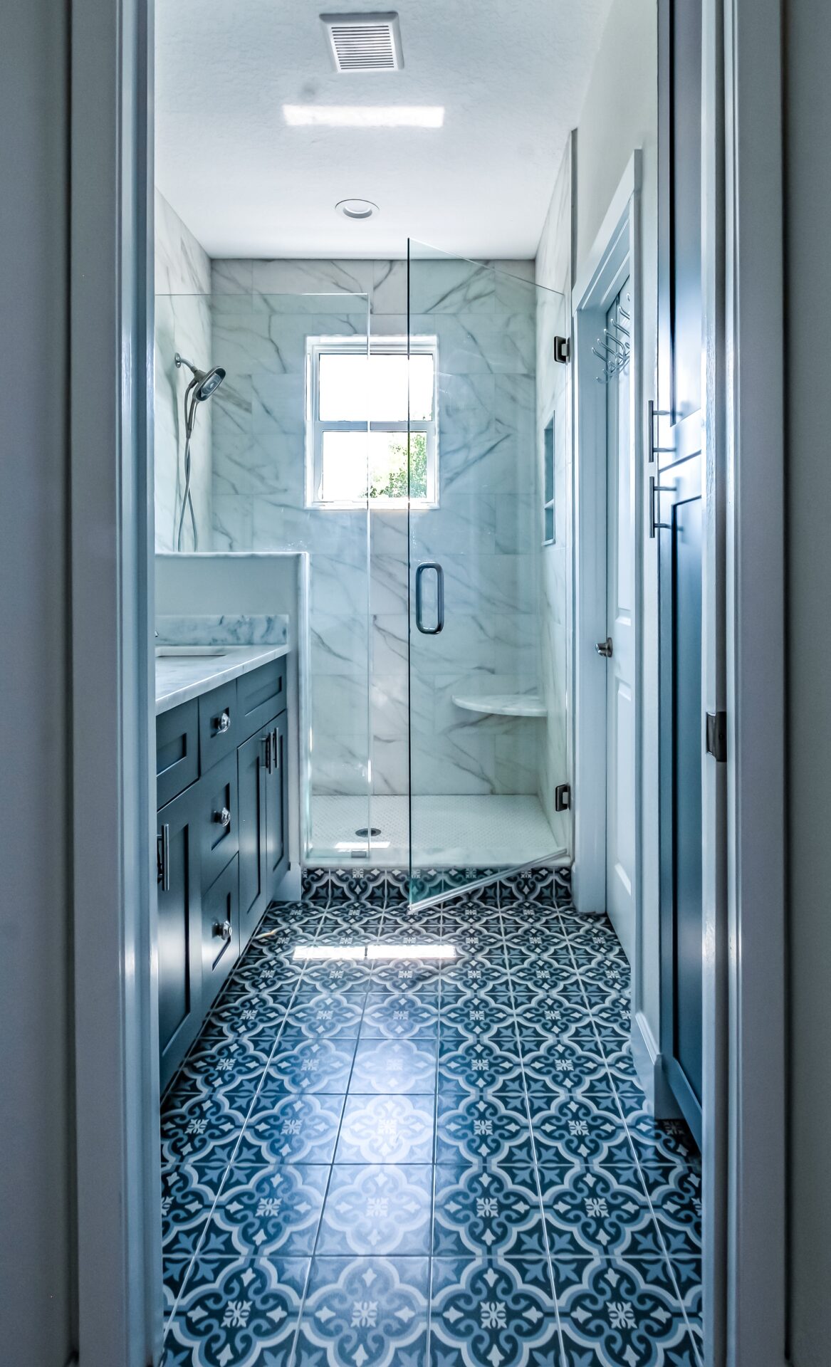 TampaHeights_14_Edited Bathroom with glass door